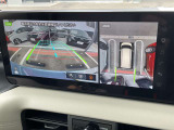 [アラウンドビューモニター]車両を上から見たようなカメラで周りの障害物などが一目瞭然!駐車が苦手な方でも、らくらく駐車♪