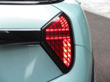 最大80台以上を展示するショールームには、厳しい品質基準をクリアしたBMW・MINI認定中古車を豊富に取り揃えております。