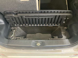 【ラゲッジルーム】実用性に優れた二段式ラゲッジル-ムでお荷物を別々に収納が可能♪♪