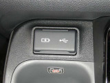 【充電用USB端子】デバイスの充電に便利です。※実際の接続端子は写真で確認or店舗までご気軽にお問合せください♪
