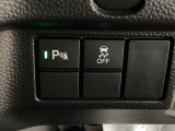 パーキングセンサー、横滑り抑制機能搭載。駐車時の障害物検知や滑りやすい路面での車両安定性を高め、安全運転をサポートします。