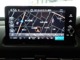 ホンダ純正ナビなのでダッシュボードにスッキリと収まっています。ナビの案内があれば土地勘の無い所でも道に迷わず安心!見知らぬ土地へのドライブも一層楽しくなります!