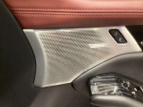 BOSEスピーカーが付いております。