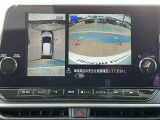 アラウンドビューモニターは車庫入れの強い味方となってくれます。上から車を見下ろすように視ることで、駐車場枠内にビシッと真っ直ぐ停めれます!☆一度使ったらわかって頂けます☆