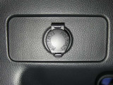 【充電用USB端子】デバイスの充電に便利です。※実際の接続端子は写真で確認or店舗までご気軽にお問合せください♪
