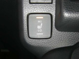 【シートヒーター搭載】シートを温めてくれる暖房機器です!長時間座っていると負担が掛かりやすい背中や腰、または冬場の寒い日に冷えやすい脚部に快適なぬくもりを♪