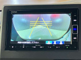 【バックモニター】駐車するとき、後ろのスペースがどれくらいあるかわからず、うまく停められない・・なんてことを防ぐ、バックカメラを装備。