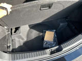 荷室は広くたくさんの日用品のお買い物をお載せできてレイアウト次第で用途が盛りだくさんです。