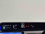 TFTカラ-マルチインフォメ-ションディスプレイ4.2インチの液晶画面に、安全・安心のコンテンツやオ-トエアコンのステ-タスなど、さまざまな運転情報を表示し見やすさにこだわったメ-タ-です♪