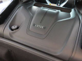 AMG製M139直噴エンジンを搭載。ロータスの専用マッピングを採用し365PS(カタログ値)を発生するロータス史上最もパワフルな4気筒エンジンです。低排出量で卓越した性能を発揮します。