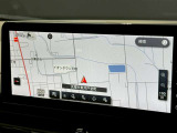 12.3インチワイドディスプレイを採用。情報を同時に表示できる3分割画面も可能