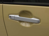 ダイハツ認定U-CARは、「車両状態証明書」「約60項目の徹底点検・整備」「内装の徹底清掃と洗浄」「もしもの時の1年間無償保証」が全車に付いています。