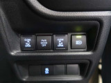 両側パワースライドドア付きだから、狭い駐車スペースなどでの 乗り降りラクラク!小さなお子さまのいるご家庭には嬉しい装備。