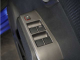 ◆パワーウィンドウスイッチ◆運転席から全席の窓の開閉操作を行うことが出来いつでも換気ができます!