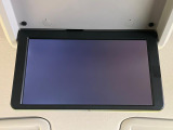 【純正11型後席モニター】家族や友人とお出かけする機会が多い方に大人気の後席モニターを装備!見やすい位置に画面がありテレビやDVDの視聴も快適!友達もお子様も、後席にしか乗らなくなるかも??