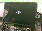 【10.5インチ ディスプレイオーディオ】大画面のディスプレイはAppleCarPlayやAndroidAutoが利用可能。大きな画面でスマホナビアプリ等が利用いただけます♪