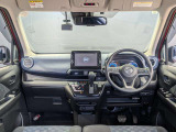とっても視界が広くて、女性も運転しやすいですよ!!!