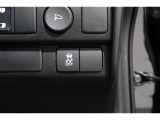 【横滑り防止装置】ドライバーの安全運転をアシストしてくれる装備が充実しています☆ドライバーの不安を安心へと変えてくれますね。