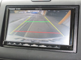 パナソニックSDナビ(CN-HE01D)を装着しております。AM、FM、CD、DVD再生、Bluetooth、音楽録音再生、フルセグTVがご使用いただけます。初めて訪れた場所でも安心ですね!