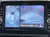 【アラウンドビューモニター】車を上から見下ろしているかのような映像で周囲の状況がひと目で確認、狭い駐車場に駐車するときも安心です♪