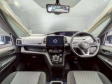 全方位で視界が広い、気持ちがよくて運転がしやすいインテリア