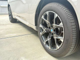 BMW純正アルミホイールです。納車時にはアルミホイールコーティングも承っております!是非ご検討下さいませ。