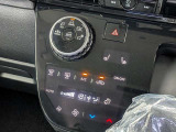 オートエアコンで温度を設定するだけで快適な車内環境を維持することができます!