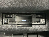 高速道路で便利な【ETC2.0】を装備しています。光ビーコン搭載で渋滞情報などナビゲーションと連動することで機能も充実いたします。他、観光施設に立ち寄るための高速料金割引サービス等もございます。