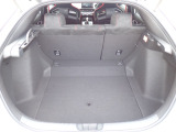 ◆定員乗車時のカーゴルームです。普段のお買い物の荷物やたくさんの収納が可能です。