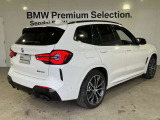 BMW xDriveの魅力は、走行状況と路面状況の変化をリアルタイムに把握し、4輪のトラクションを絶えず最大限に保つことで、どんなコンディションにおいても揺るぎない走りを実現させてくれます。