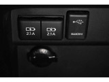 USB端子ソケット装備!HDMI入力端子ソケット装備!アクセサリーDC12Vソケット装備!
