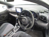 運転席周りは遊びにも通勤にも普段のお買い物にもピッタリ。日々のドライブに居心地のよいレイアウトです。