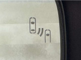 車線変更時の後方確認をアシストしてくれるブラインドスポットモニター!ドアミラーの死角を検知してくれるから車線変更もスムーズです。