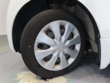 タイヤサイズは、155/65R14です。