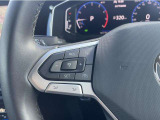 同一車線内全車速運転支援システム「Travel Assist」機能を装備。前を走行中の車両に一定の間隔で追従停止発進を自動で制御し、走行中の安全確保と疲労軽減に効果があります。