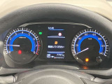 【メーター】メーター内のカラーディスプレイには運転をサポートするさまざまな情報を表示!