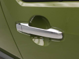 ダイハツディーラーでは「ダイハツ認定U-CAR」という基準を設け、車選びに詳しくないお客様でも「安心して選べる」をご提供しています。