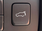 【パワーバックドア】スマートキーや運転席のボタンを押すだけでリアゲートが自動で開閉します!荷物を持っている時や、高い位置にあるバックドアを閉める際に便利な機能です♪