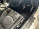 運転席も広々としており運転しやすい環境を実現しています☆室内クリーニングも実施済みです。