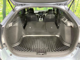 後席を格納すると、これだけの広さが!シーンに合わせたシートアレンジで、大きな荷物も積むことが出来ます♪