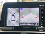 【アラウンドビューモニター】車を上から見下ろしているかのような映像で周囲の状況がひと目で確認、狭い駐車場に駐車するときも安心です♪