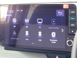 ドライブの必需品。Honda純正のメモリーナビを搭載しています。Apple CarPlayやAndroid Autoに対応しているので、スマートフォンの機能を車内でも手軽に使えます。