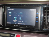 ナビゲーションは純正メモリーナビ(VXM-145VFi)を装着しております。AM、FM、CD、DVD再生、Bluetooth、音楽録音再生、フルセグTVがご使用いただけます。