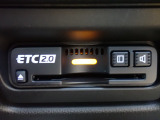 ■【ETC車載器】が装備されています。セットアップをしてお渡しとなり、ETCカードを差し込むだけで高速道路の利用が可能です。