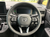 【純正革巻きステアリング】上質な革を使用することで、手にしっかり馴染みとても運転しやすいハンドルです♪