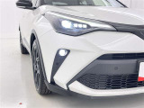 フォグランプ装着車です。暗い夜道の車両前方を明るく照らします