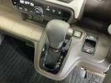 発進時から滑らかに加速する無段階変速のCVTはストップ&ゴーの多い街の中も快適です