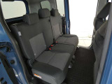 ゆとりある広々とした車内空間は、ドライブを始め買い物やレジャーなど、幅広く活躍します。一人でもみんなとでもお出かけを楽しみましょう!