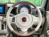 【純正革巻きステアリング】上質な革を使用することで、手にしっかり馴染みとても運転しやすいハンドルです♪