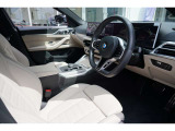 BMWらしい、シンプルですが直感で使いやすい内装デザインです☆お問合せ(無料ダイヤル)0078-6002-613077迄お待ちしております。大阪府吹田市芳野町5-55 毎水曜、第二・第三火曜日定休 営業時間10:00〜18:00